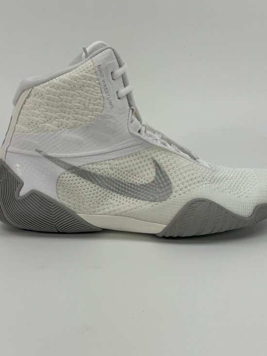 Nike Tawa \'White Metallic Silver\' CI2952-100 Wrestling size 12 main image 4